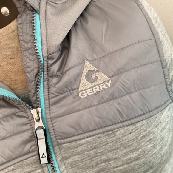Gerry Gray Blue Hooded Jacket w/ zip up pockets thumb holes - Picture 4 of 6